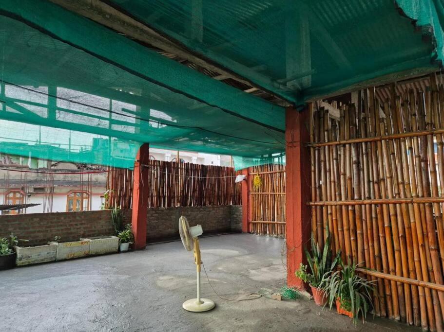 Tales Of Guwahati 1Bhk - II -Ac 200 Extra Экстерьер фото